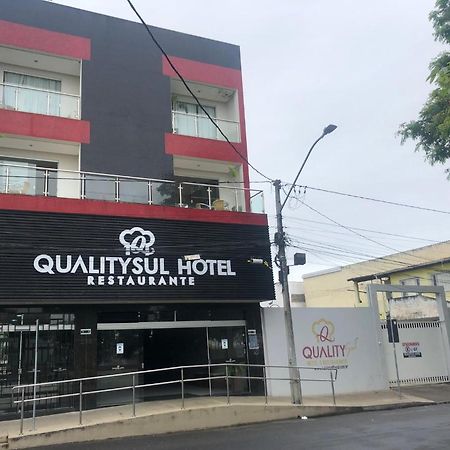Hotel Qualitysul Teixeira de Freitas Kültér fotó